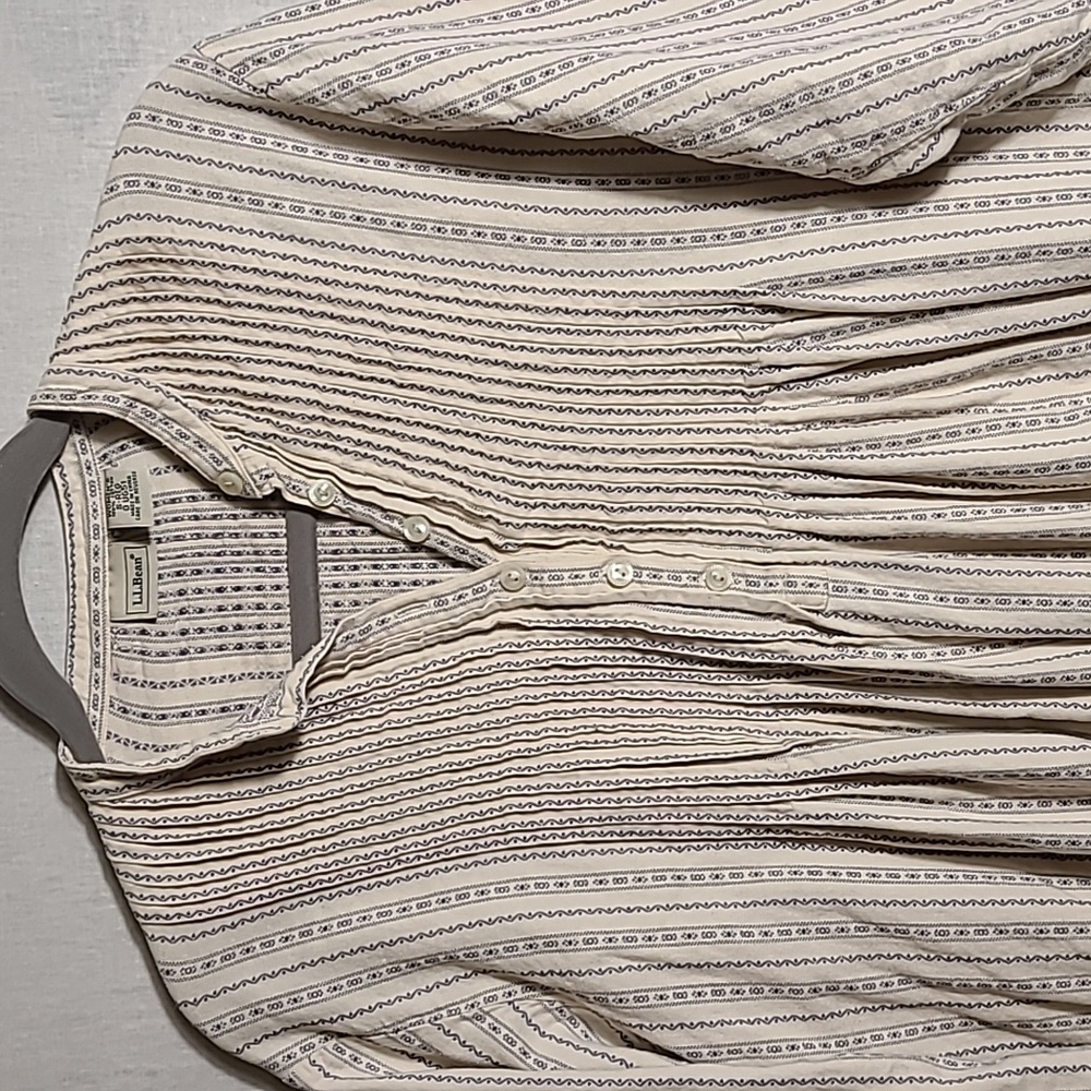 L.L. Bean Dobby Pintuck Cotton Long Sleeve Cream Nightgown Size Small